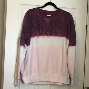 Oversized, ombré sweatshirt. Fits like XL